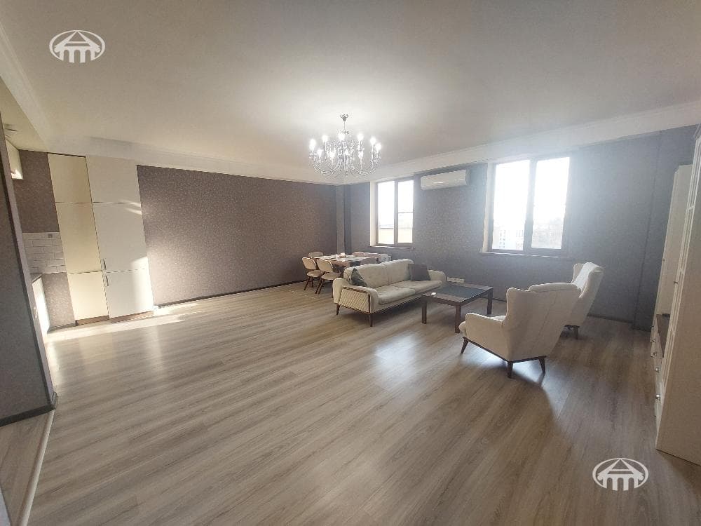 Apartment · 3 rooms · 130 m² · Kentron