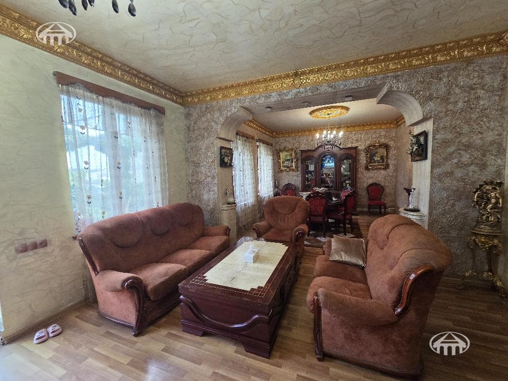 Дом · 5 комн. · 319 м² · Шенгавит