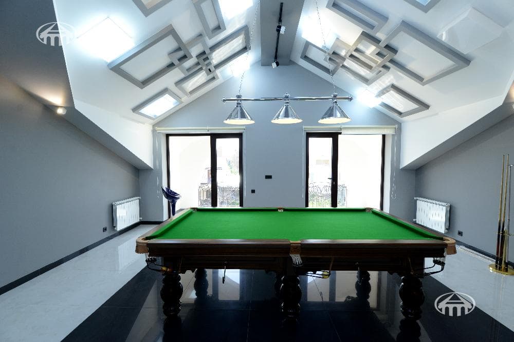 Mansion · 5 rooms · 600 m² · Arabkir