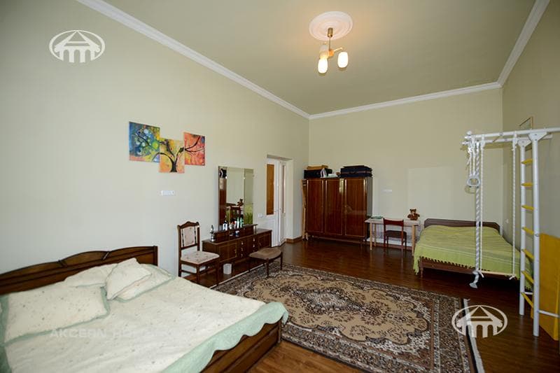 Особняк · 5 комн. · 310 м² · Арташаван