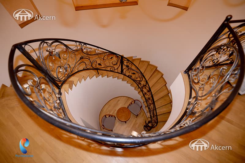 House · 6 rooms · 280 m² · Arabkir