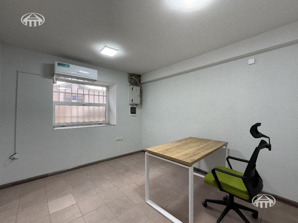 Office · 190 m² · Kentron