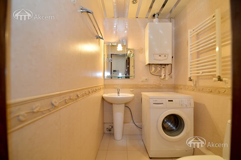 Квартира · 4 комн. · 173 м² · Кентрон