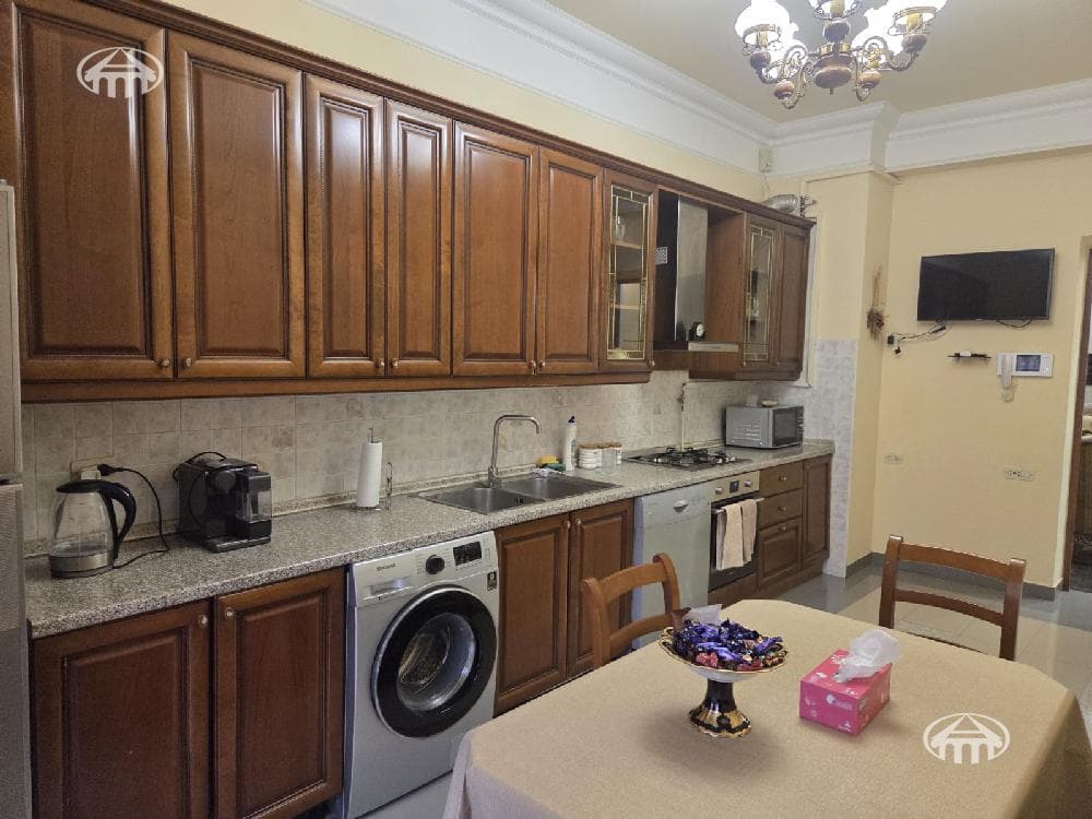 Квартира · 3 комн. · 151 м² · Кентрон