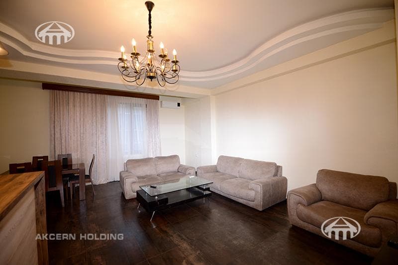 Apartment · 3 rooms · 90 m² · Kentron