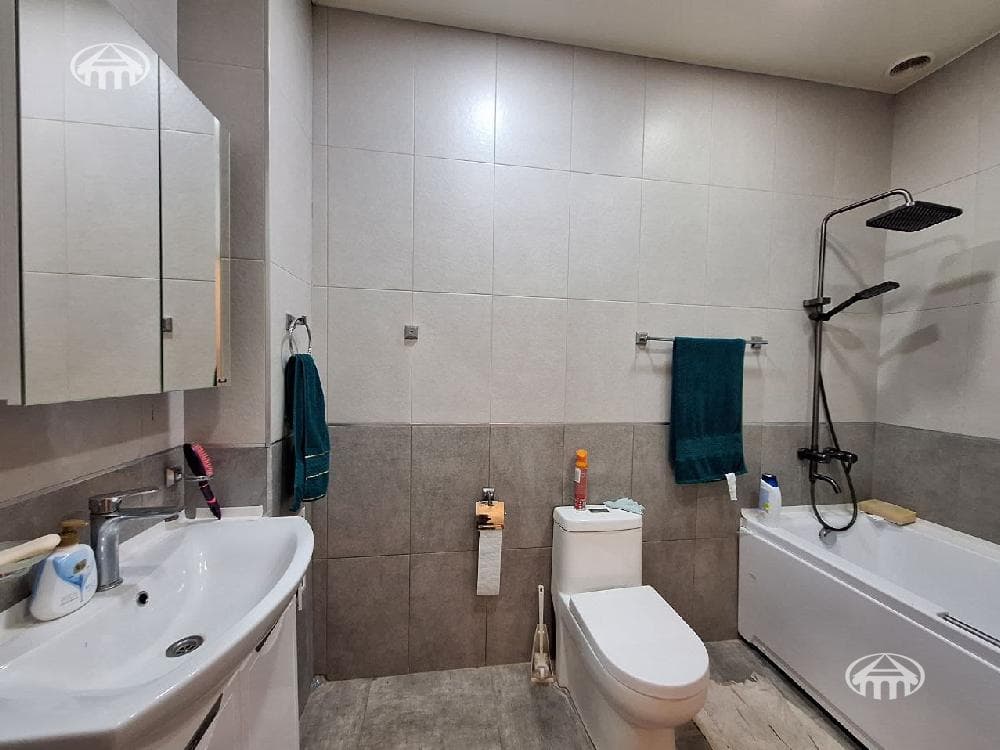 Apartment · 4 rooms · 102 m² · Davtashen
