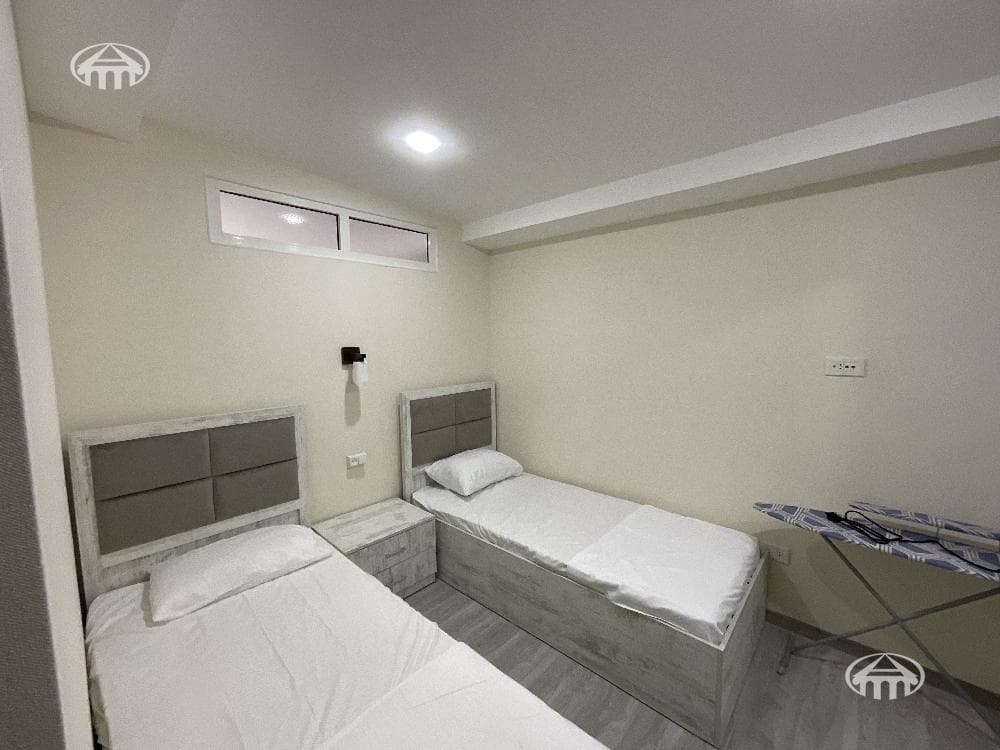 Apartment · 3 rooms · 80 m² · Kentron