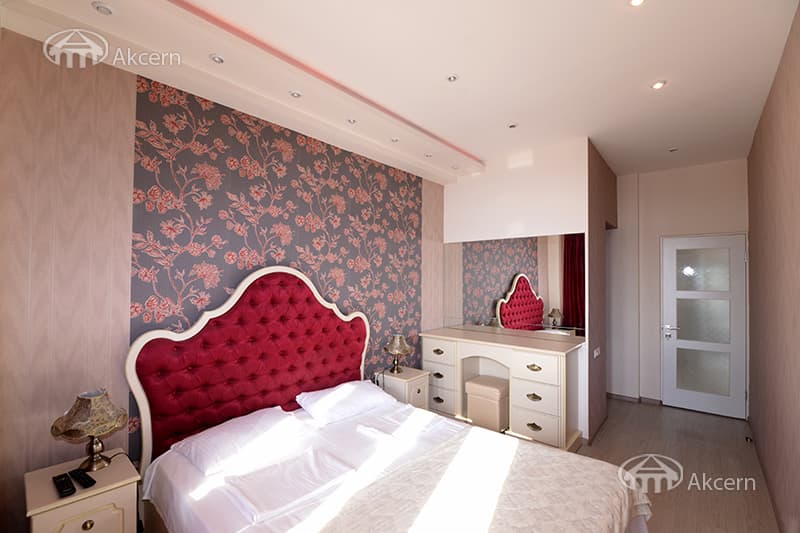Apartment · 2 rooms · 68 m² · Kentron