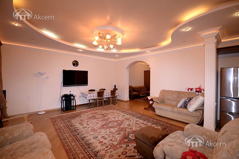 Квартира · 4 комн. · 153 м² · Арабкир