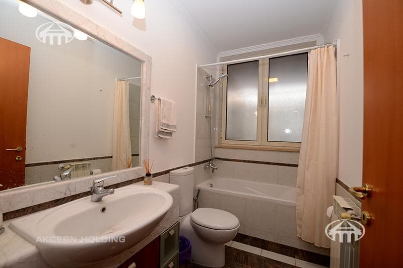 Apartment · 4 rooms · 254 m² · Kentron