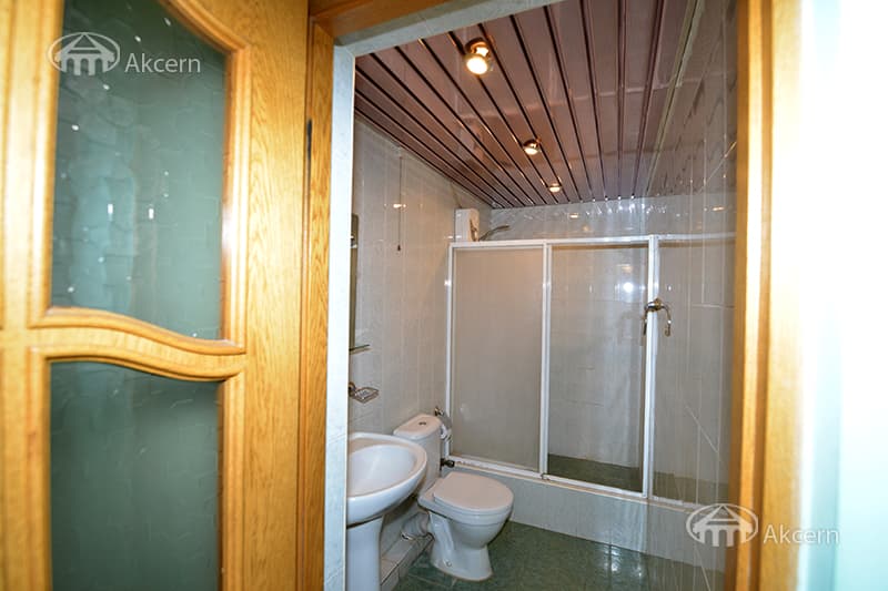 Apartment · 6 rooms · 234 m² · Arabkir