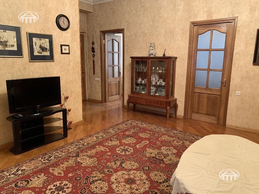 Квартира · 3 комн. · 80 м² · Кентрон
