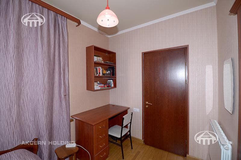 Apartment · 5 rooms · 166 m² · Kentron