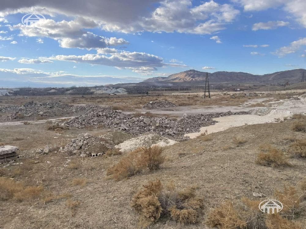 Land · 31,480 m² · Vedi