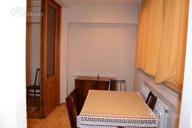 Apartment · 2 rooms · 70 m² · Kentron