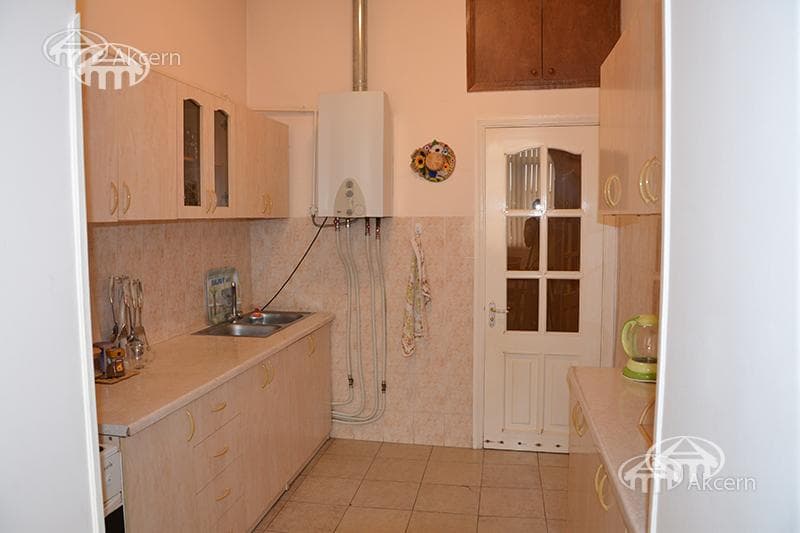 Квартира · 2 комн. · 77 м² · Арабкир