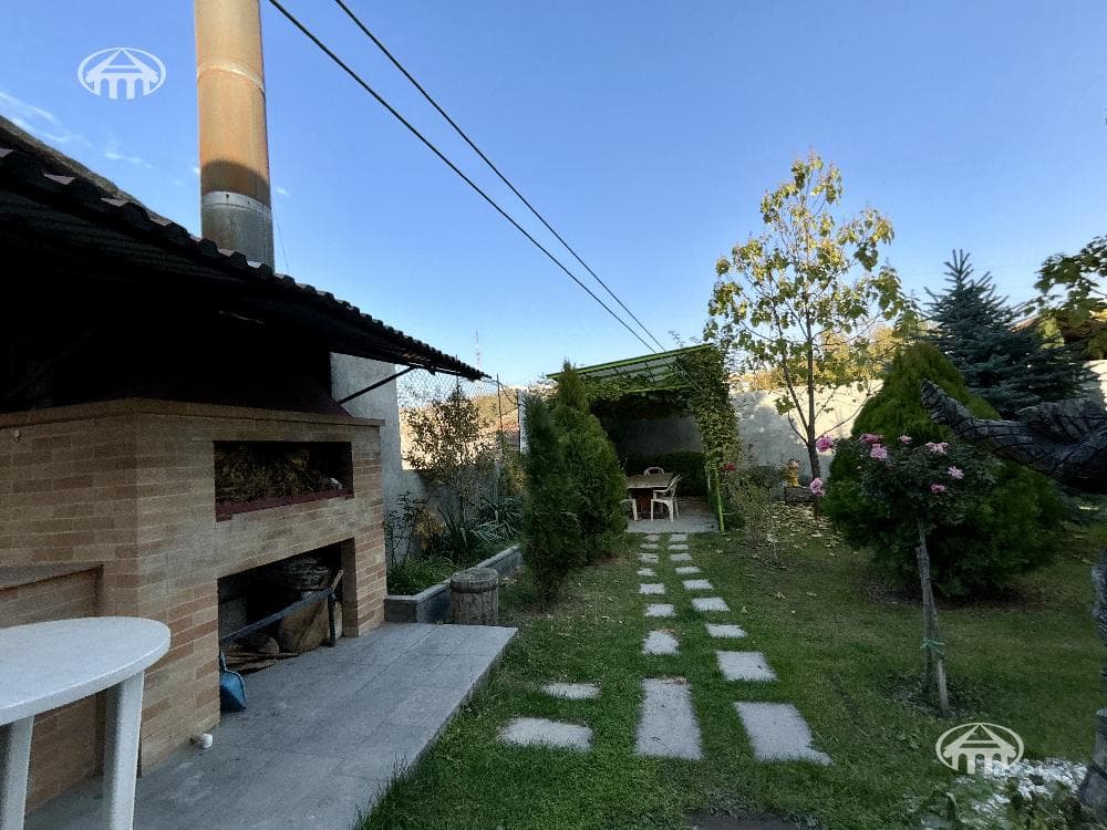 Առանձնատուն · 6 սեն. · 232 մ² · Նորք-Մարաշ