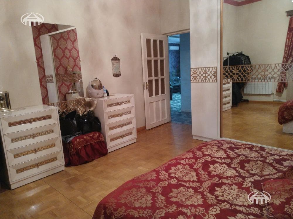 Առանձնատուն · 5 սեն. · 510 մ² · Էրեբունի