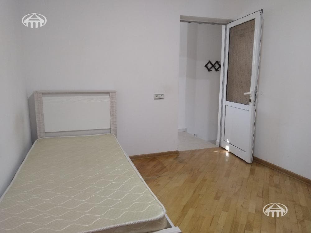 Квартира · 4 комн. · 121 м² · Арабкир