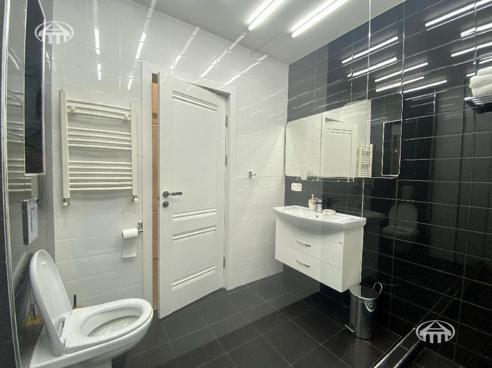 Apartment · 2 rooms · 91 m² · Kentron