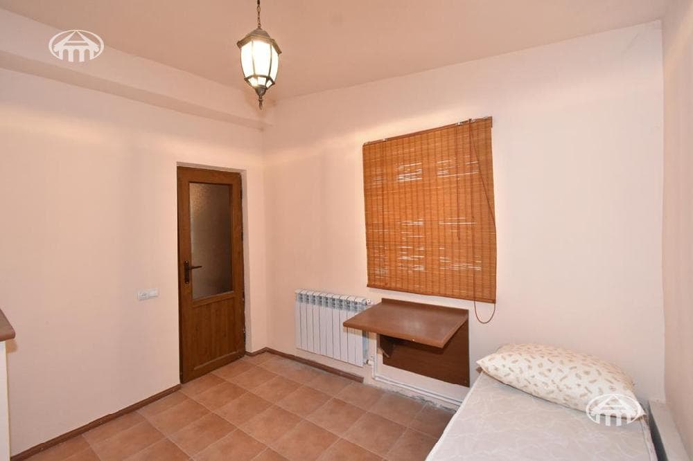 Mansion · 3 rooms · 148 m² · Oshakan