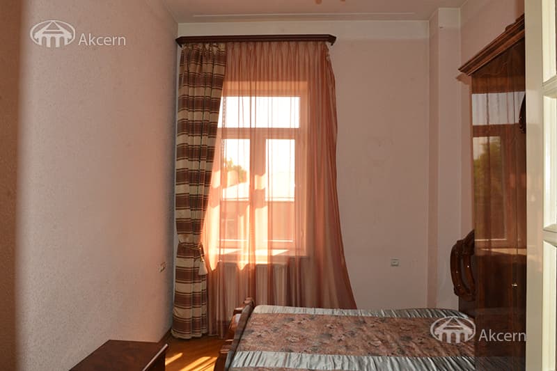 Квартира · 5 комн. · 200 м² · Кентрон