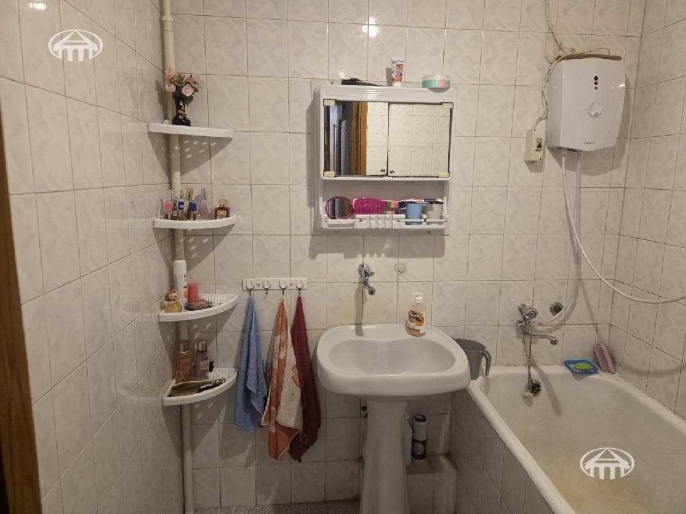 Apartment · 3 rooms · 77 m² · Kentron
