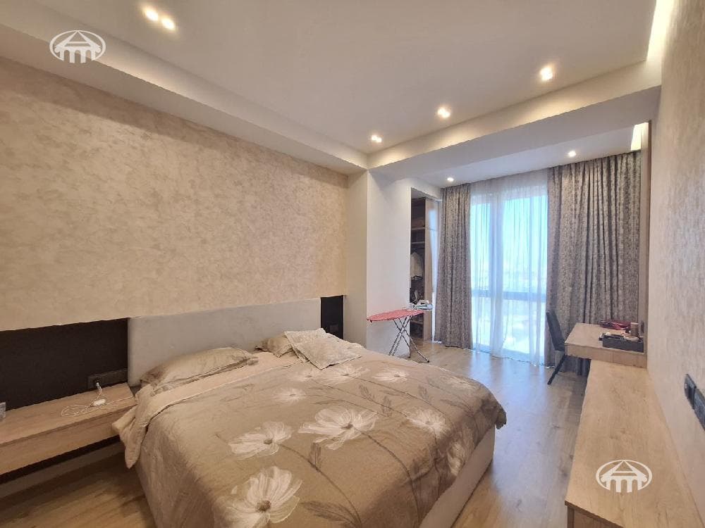 Квартира · 3 комн. · 93 м² · Канакер-Зейтун
