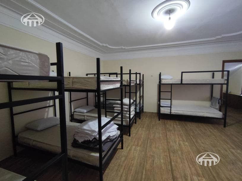 Գրասենյակ · 285 մ² · Կենտրոն