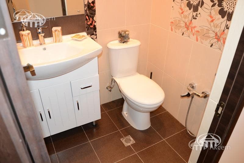 Квартира · 4 комн. · 135 м² · Кентрон