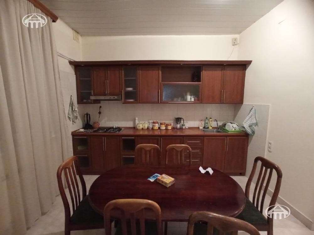 Apartment · 4 rooms · 144 m² · Kentron