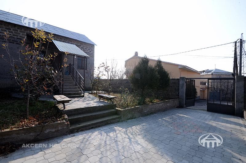 Особняк · 2 комн. · 186 м² · Джрвеж