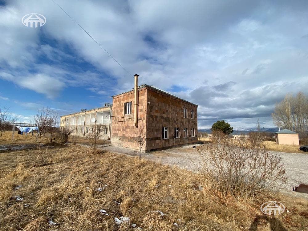 Hotel · 875 m² · Karchaghbyur