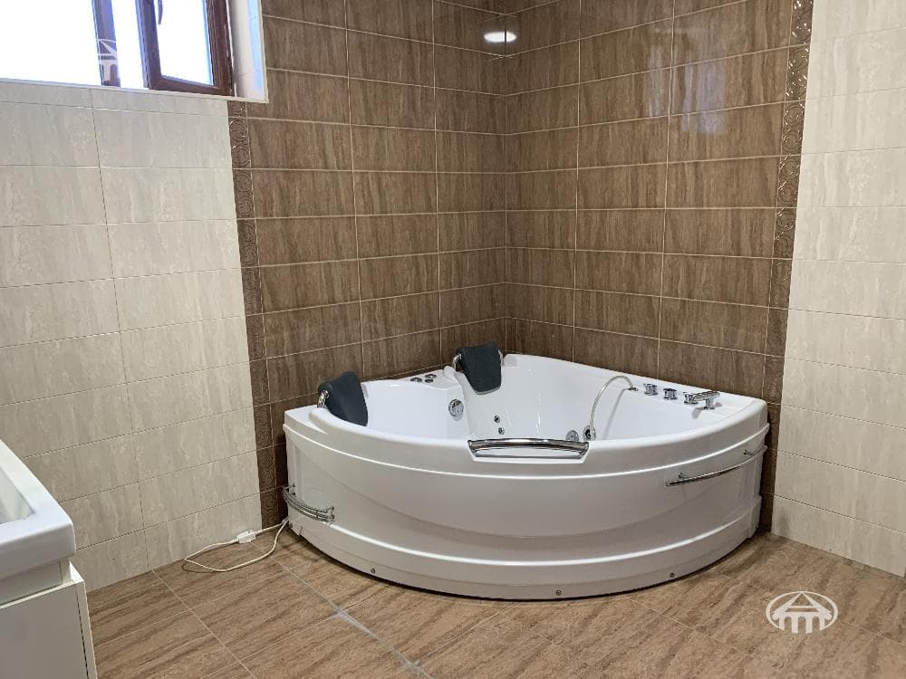 Mansion · 4 rooms · 328 m² · Malatia-Sebastia