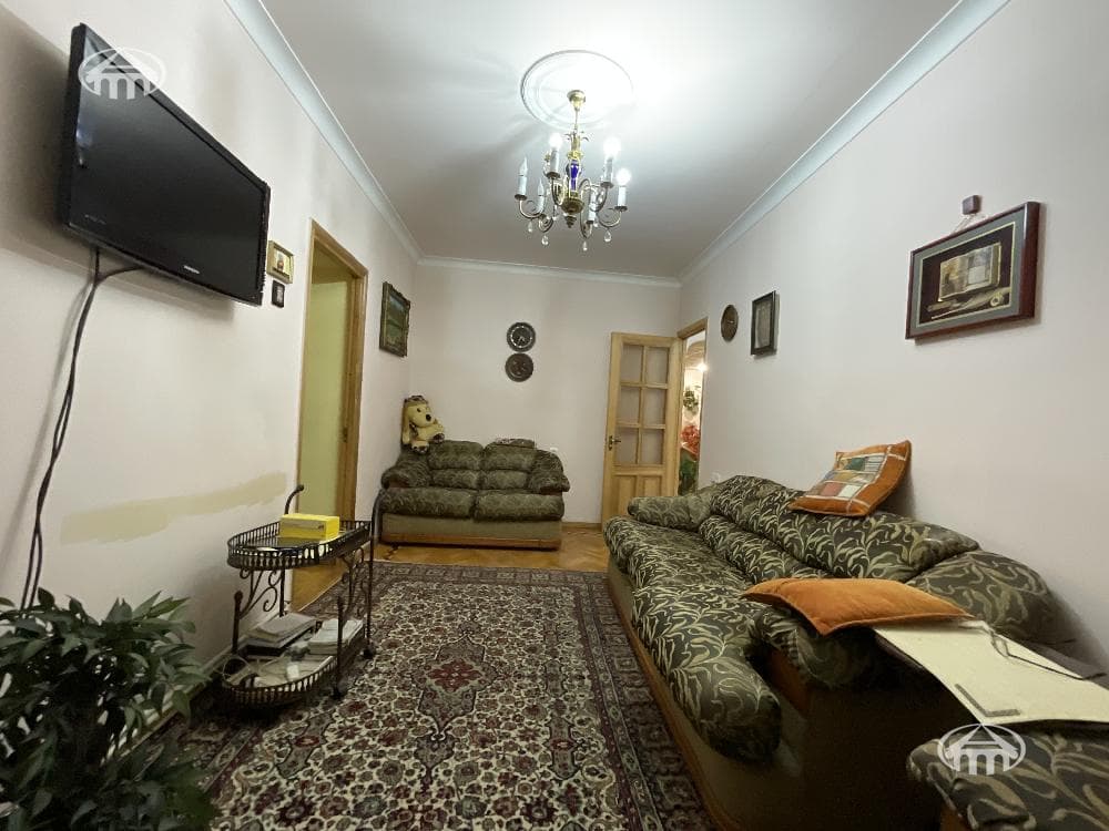 Квартира · 5 комн. · 190 м² · Арабкир