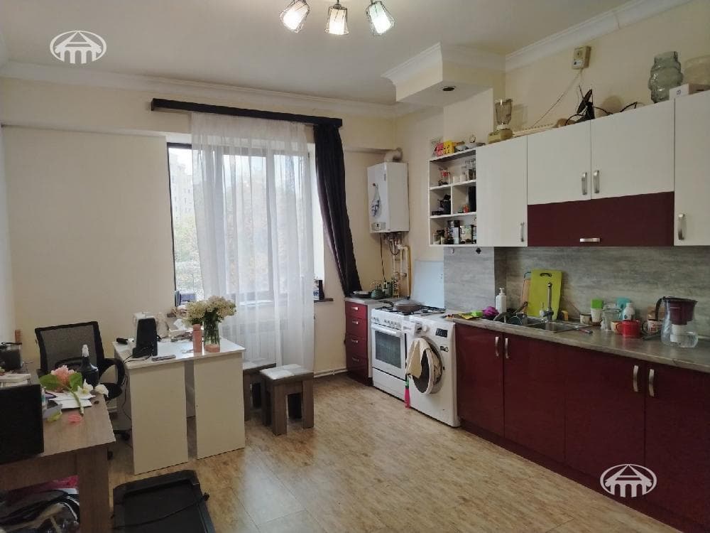 Առանձնատուն · 6 սեն. · 233 մ² · Նոր Նորք