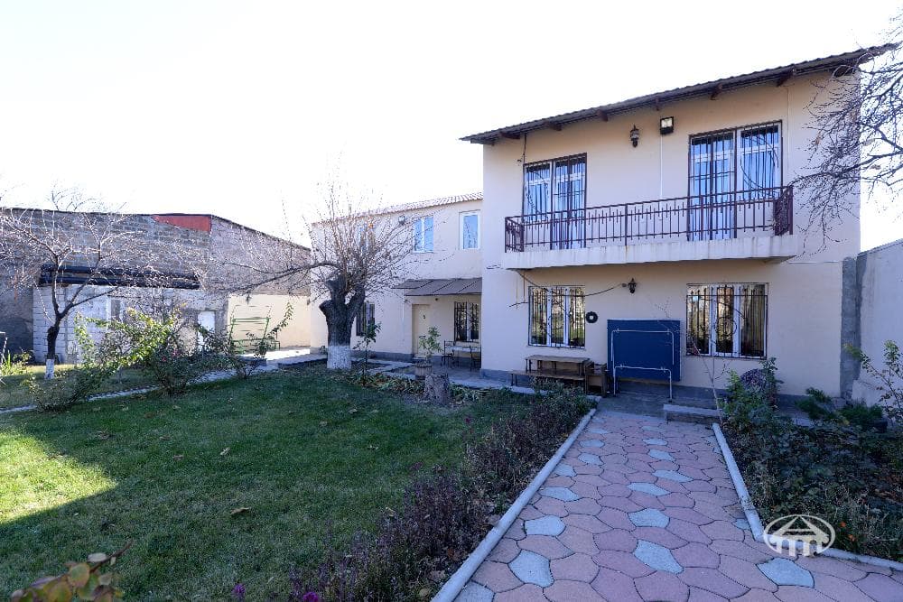 Особняк · 6 комн. · 366 м² · Канакер-Зейтун