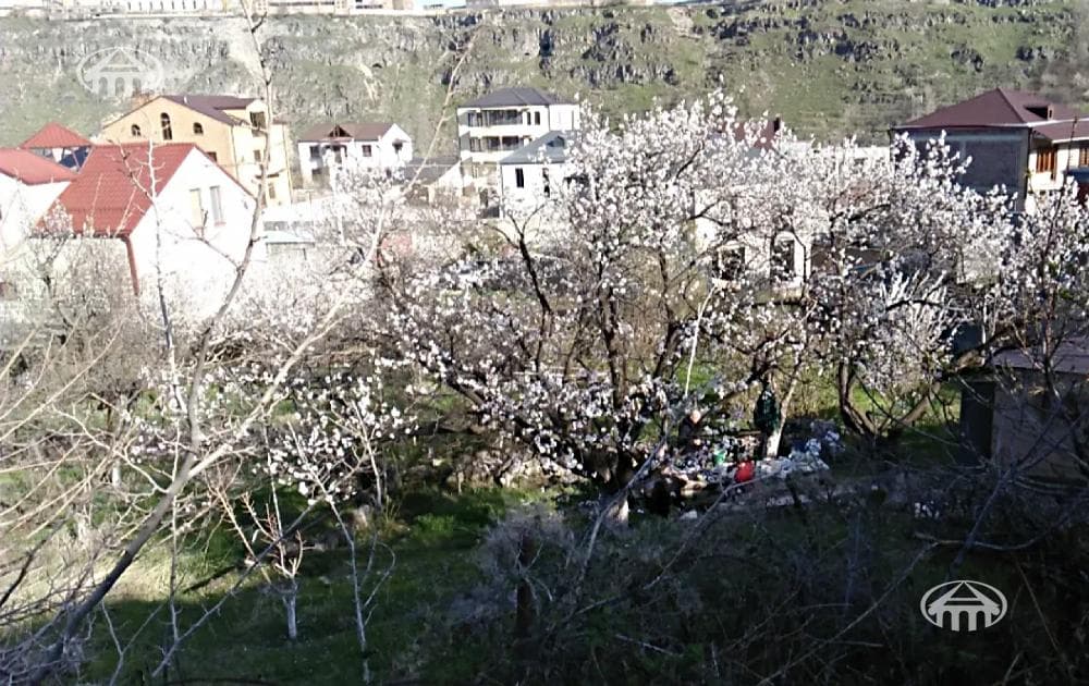 Land · 637 m² · Davtashen