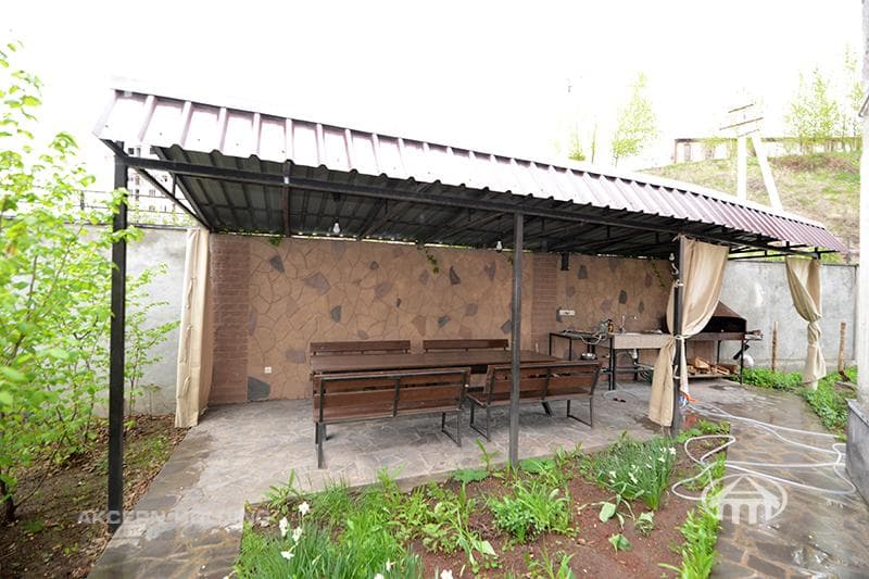 Առանձնատուն · 4 սեն. · 229 մ² · Ավան