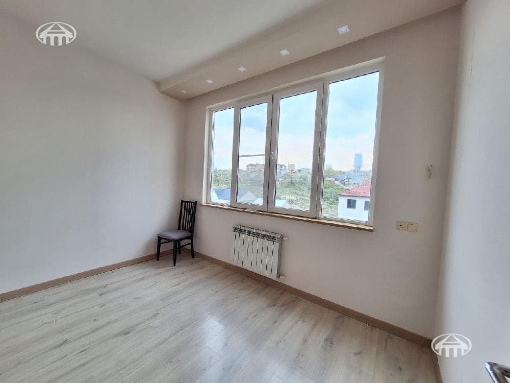 Apartment · 4 rooms · 102 m² · Davtashen