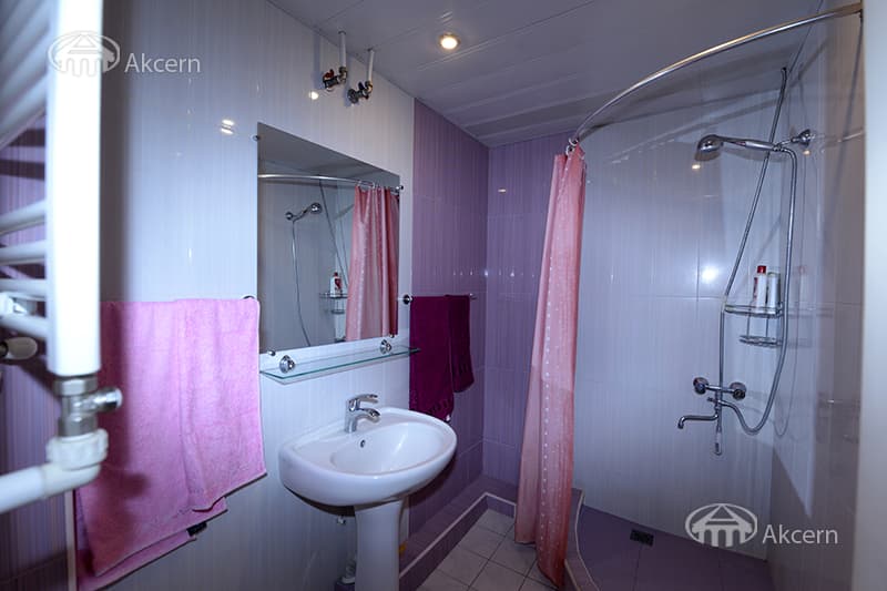 Квартира · 2 комн. · 70 м² · Кентрон
