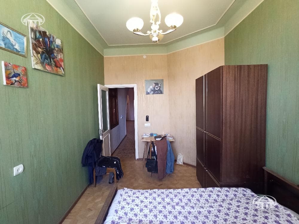 House · 8 rooms · 459 m² · Nor Nork