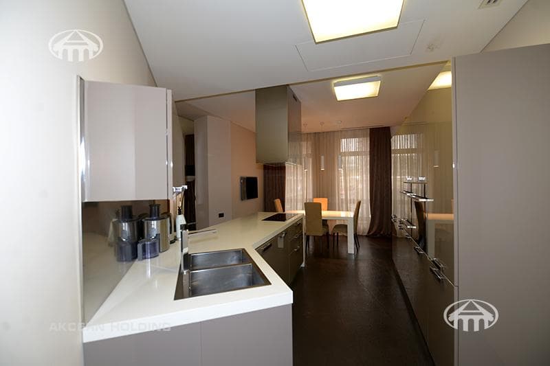 Apartment · 4 rooms · 169 m² · Kentron