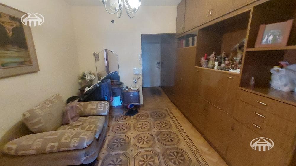 Apartment · 3 rooms · 94 m² · Kentron