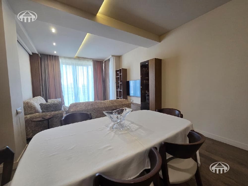 Квартира · 4 комн. · 131 м² · Арабкир