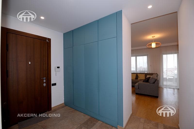 Квартира · 4 комн. · 176 м² · Кентрон