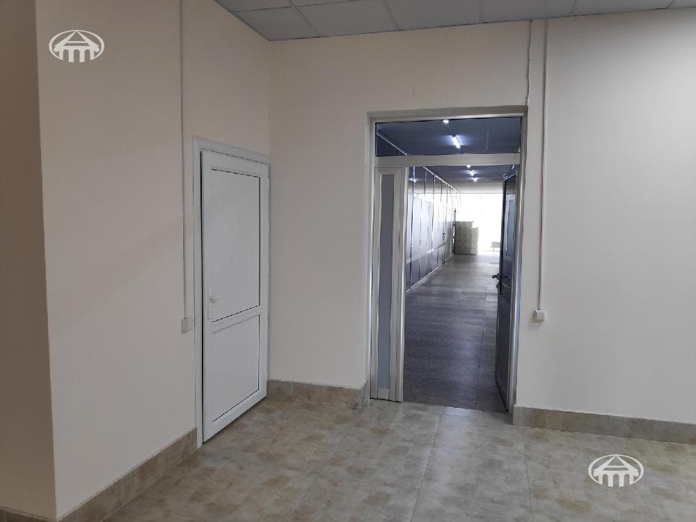 Խանութ · 600 մ² · Հրազդան
