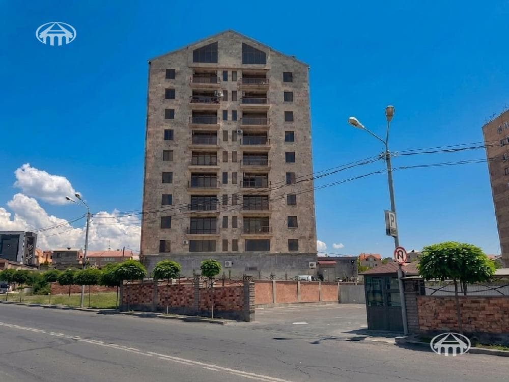Квартира · 3 комн. · 130 м² · Нор-Норк