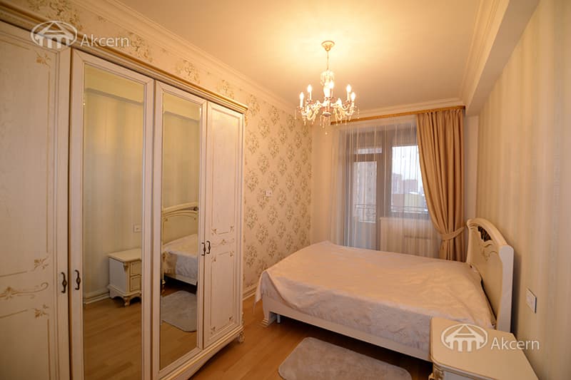 Բնակարան · 5 սեն. · 230 մ² · Կենտրոն