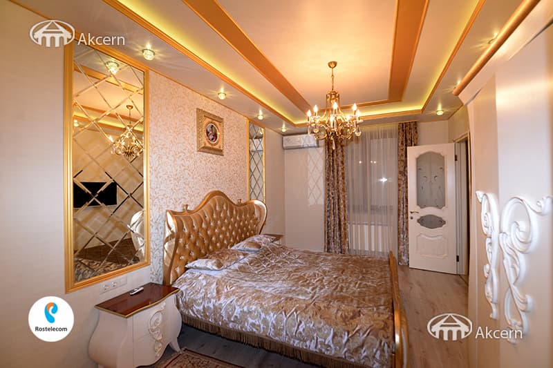 Квартира · 4 комн. · 180 м² · Кентрон